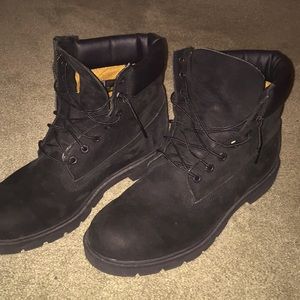 All black timberland boots